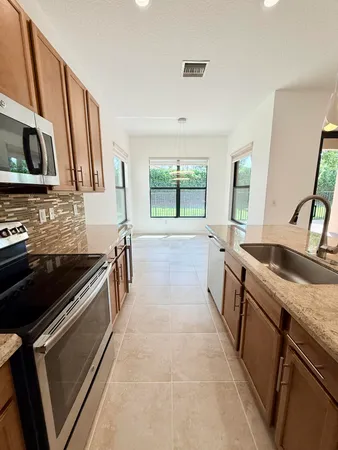 $4,800 | 14572 White Jade Terrace, Delray Beach, FL 33446