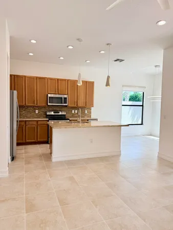 $4,800 | 14572 White Jade Terrace, Delray Beach, FL 33446