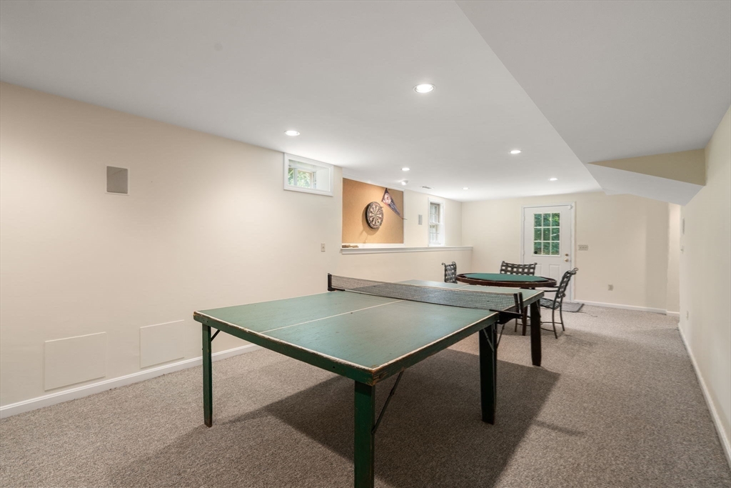 38 Upwey Road Wellesley, MA 02481 - Photo 31 of 40