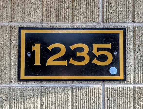 $229,900 | 1235 West Nicolet Circle, Appleton, WI 54914