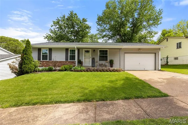 $280,000 | 1338 Greenmar Drive, Fenton, MO 63026