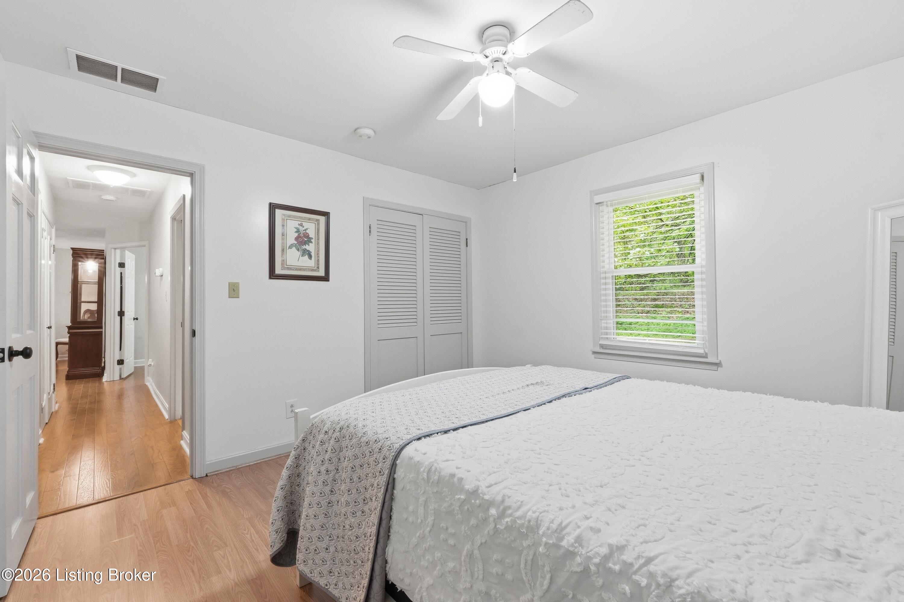 8000 Manslick Road Louisville, KY 40214 - Photo 34 of 46 27_8000manslick_louisvillerealestatemedi