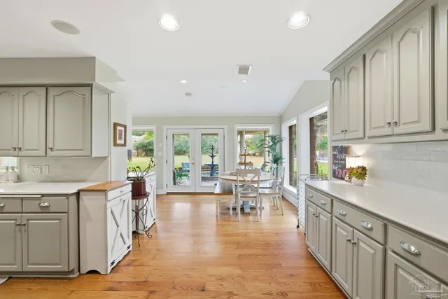 $900,000 | 5931 Mls Lk Boulevard, Pensacola, FL 32526