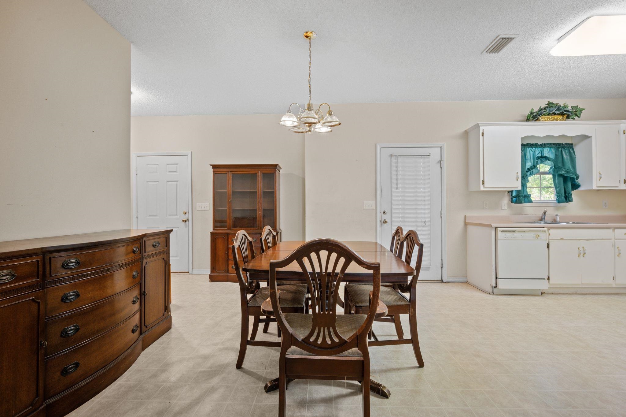 702 Rachel Drive Bay Minette, AL 36507 - Photo 14 of 35 Dining Area