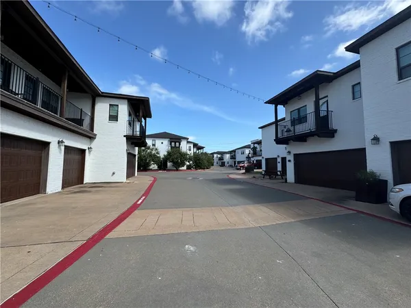 $2,400 | 203 Brentwood Drive East, Unit 36, College Station, TX 77840