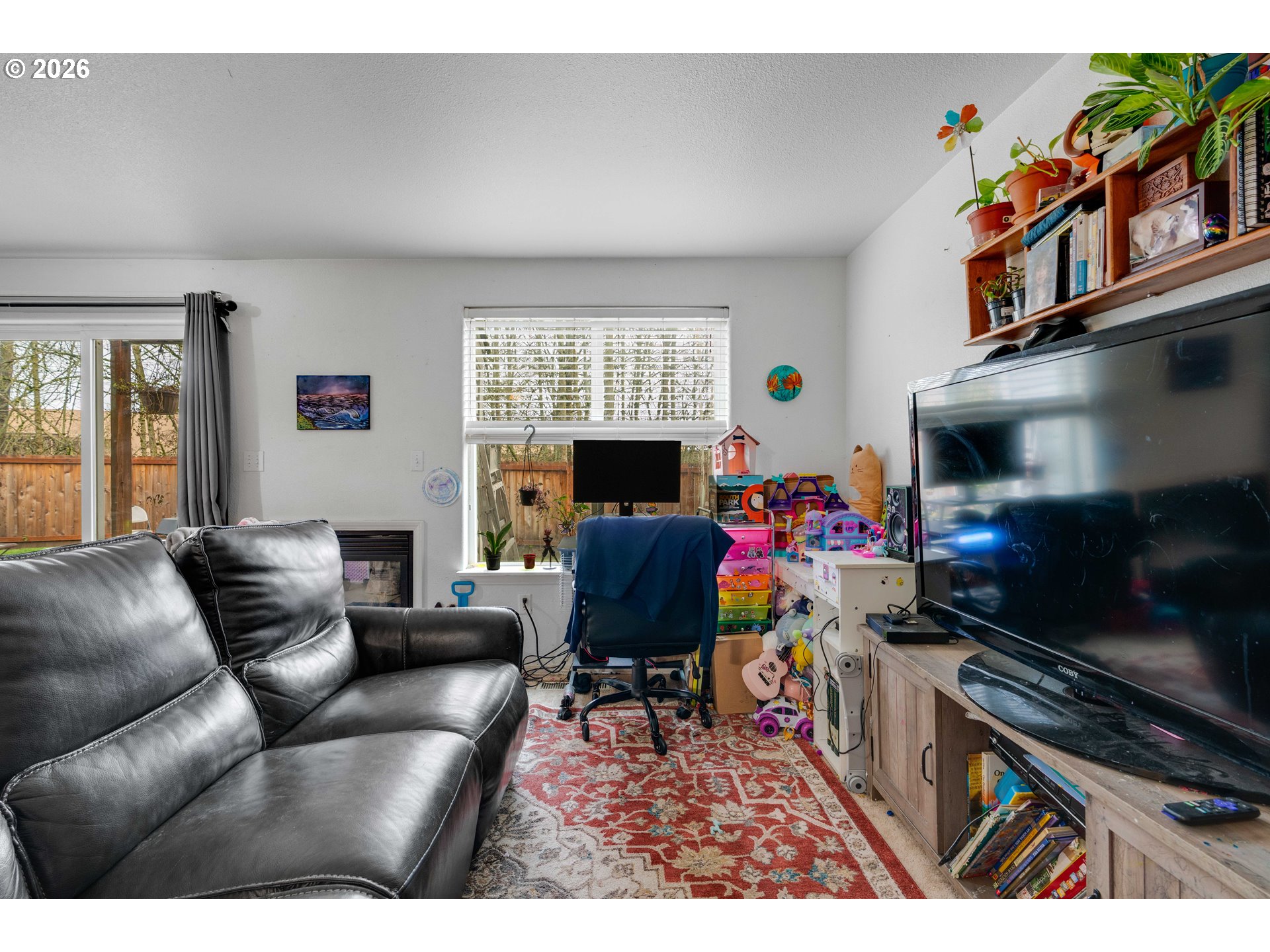 1416 Falcon Loop Independence, OR 97351 - Photo 5 of 48