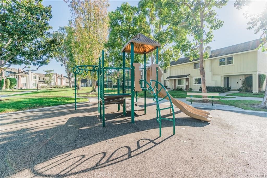 5281 Charing Cross Road Westminster, CA 92683 - Photo 22 of 25 Gallery Image 22