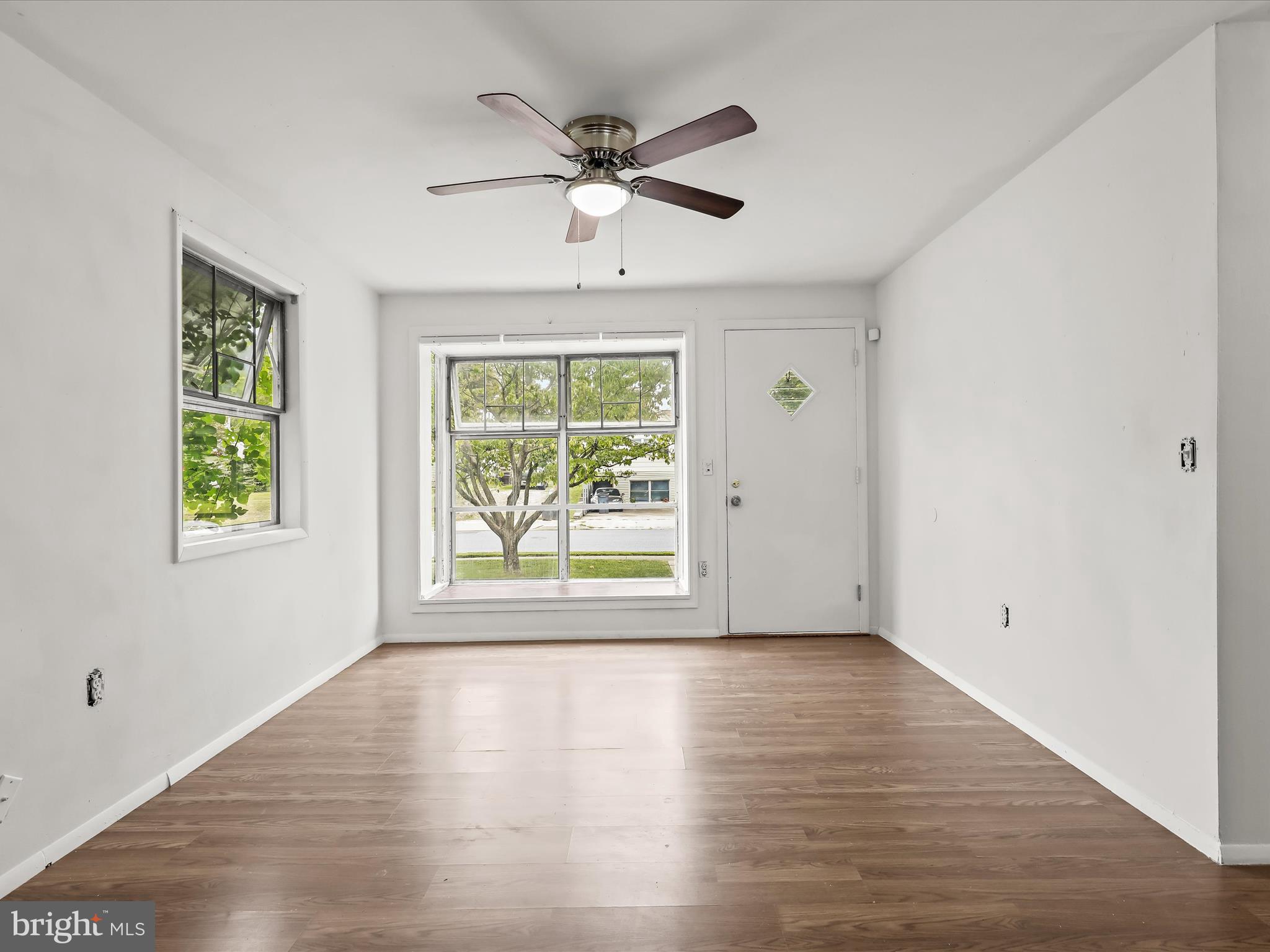 109 Wengate Road Owings Mills, MD 21117 - Photo 8 of 27 Living Room