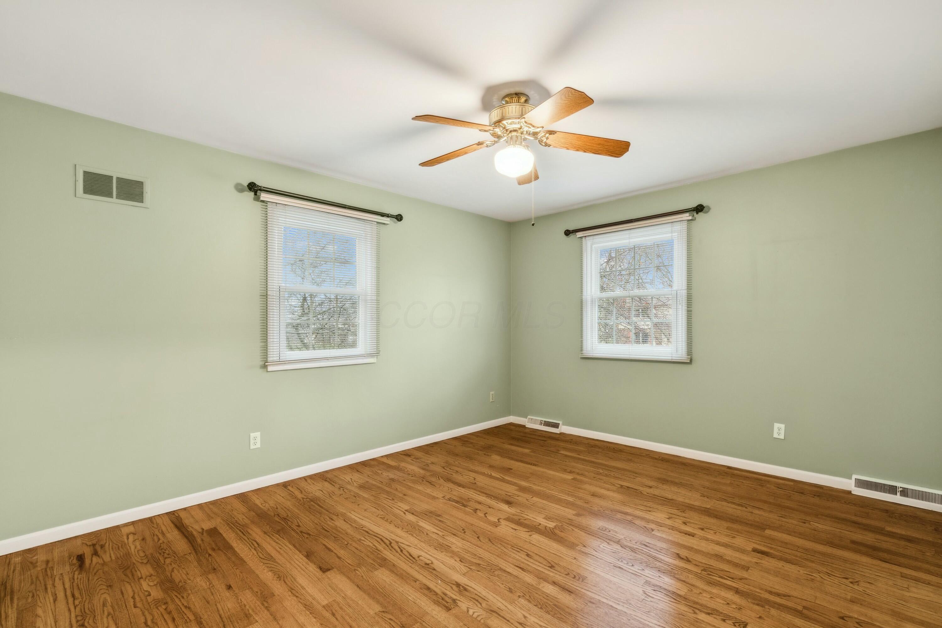 4052 Fenwick Road Columbus, OH 43220 - Photo 55 of 76 Bedroom 3