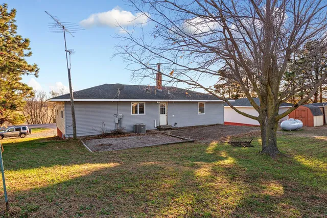 $329,000 | 20232 Tetonka Lake Road, Waterville, MN 56096