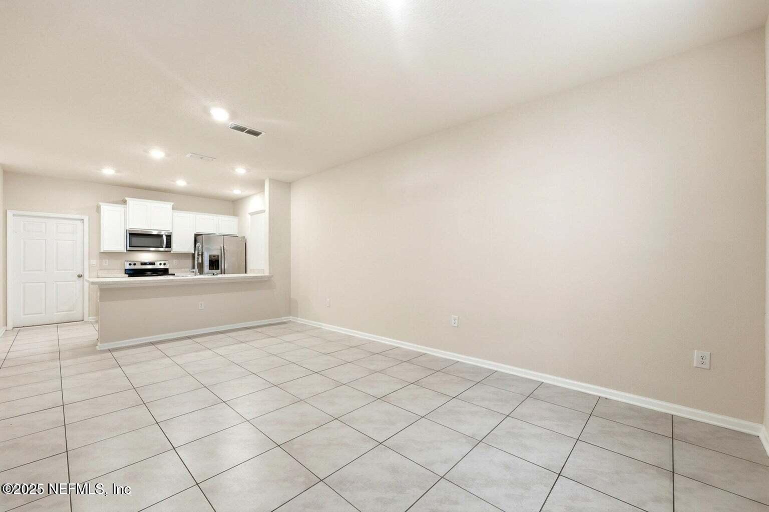 86768 Mainline Road Yulee, FL 32097 - Photo 11 of 31 20251015120902386176000000-o