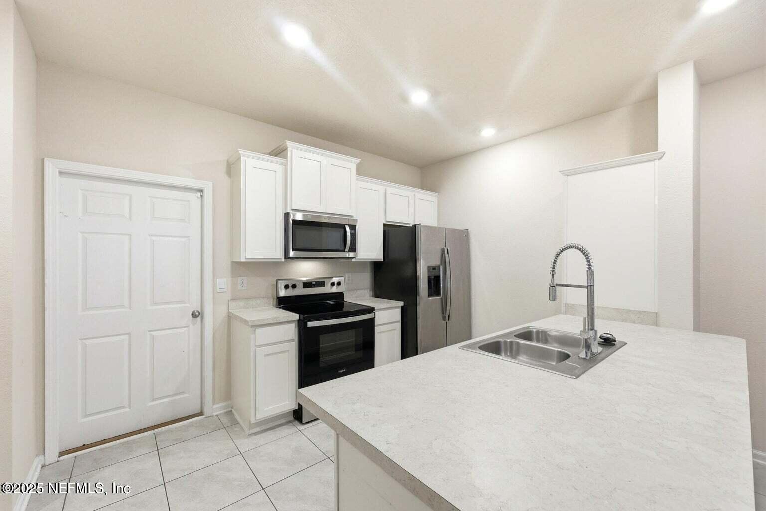 86768 Mainline Road Yulee, FL 32097 - Photo 8 of 31 20251015120841216035000000-o