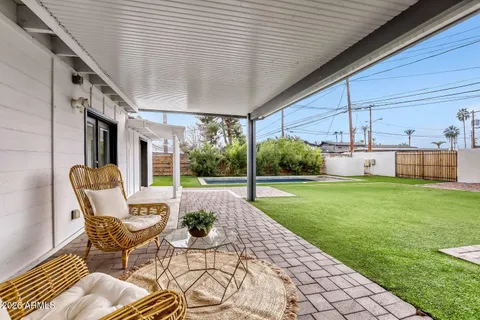 $950,000 | 4036 North 40th Place, Phoenix, AZ 85018