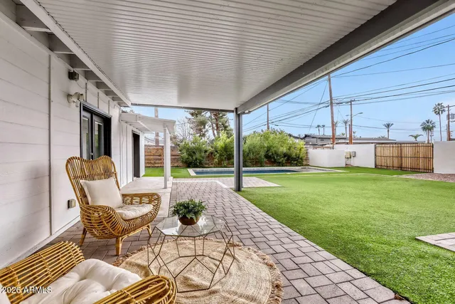 $975,000 | 4036 North 40th Place, Phoenix, AZ 85018