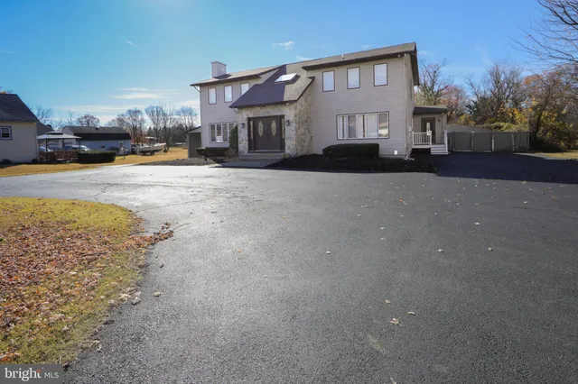 $600,000 | 220 Landing Road, Blackwood, NJ 08012