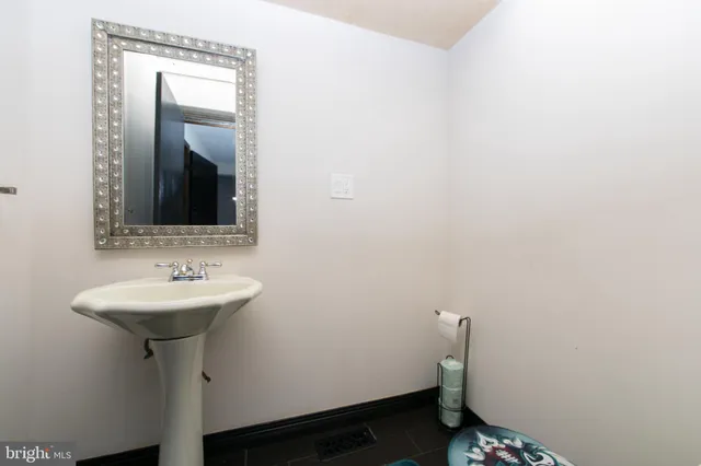 $600,000 | 220 Landing Road, Blackwood, NJ 08012