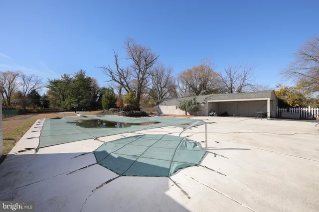 $600,000 | 220 Landing Road, Blackwood, NJ 08012