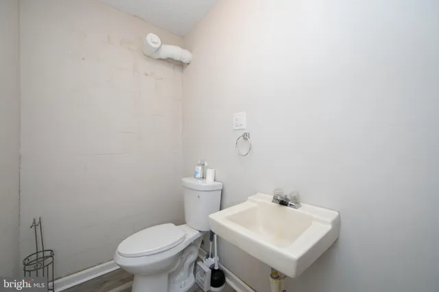 $600,000 | 220 Landing Road, Blackwood, NJ 08012