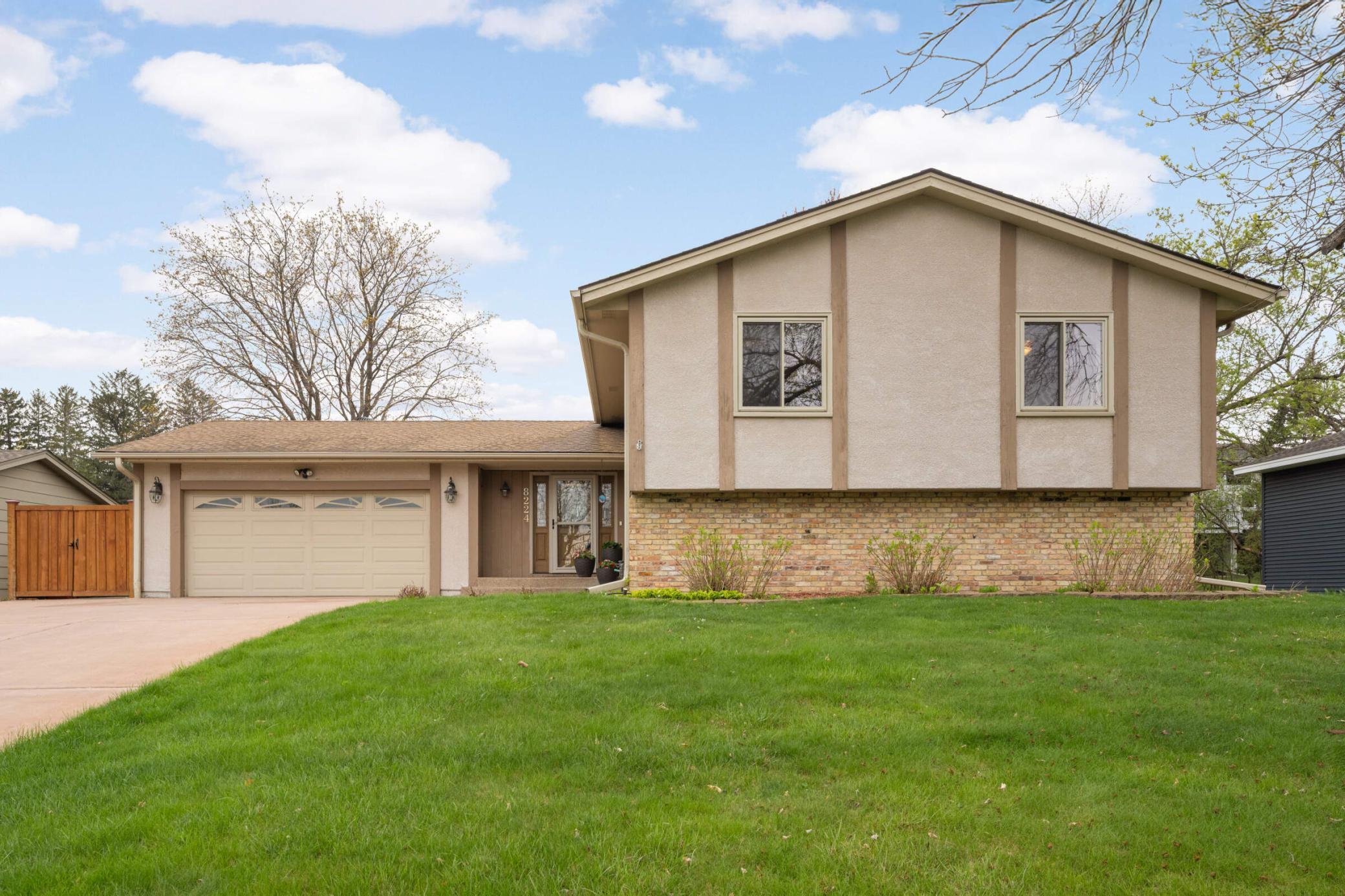 8224 Kingslee Road Bloomington, MN 55438 - Photo 1 of 1