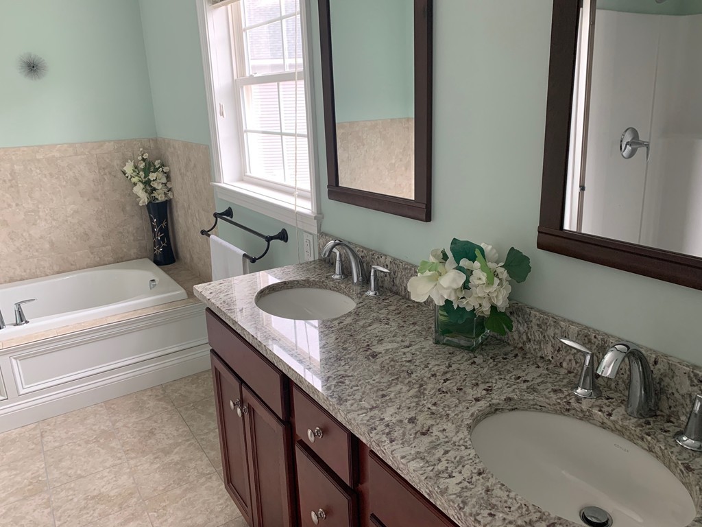 38 Compass Point, Unit 38 North Andover, MA 01845 - Photo 13 of 21 Gallery Image 13