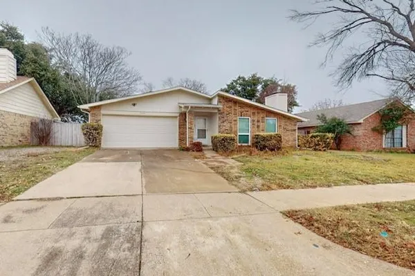$1,950 | 3308 Clovermeadow Drive, Fort Worth, TX 76123