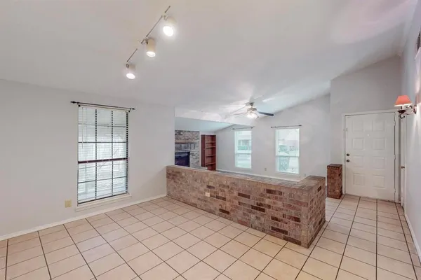 $1,950 | 3308 Clovermeadow Drive, Fort Worth, TX 76123