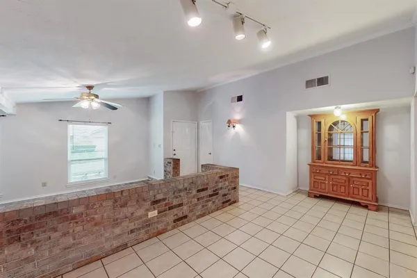 $1,950 | 3308 Clovermeadow Drive, Fort Worth, TX 76123