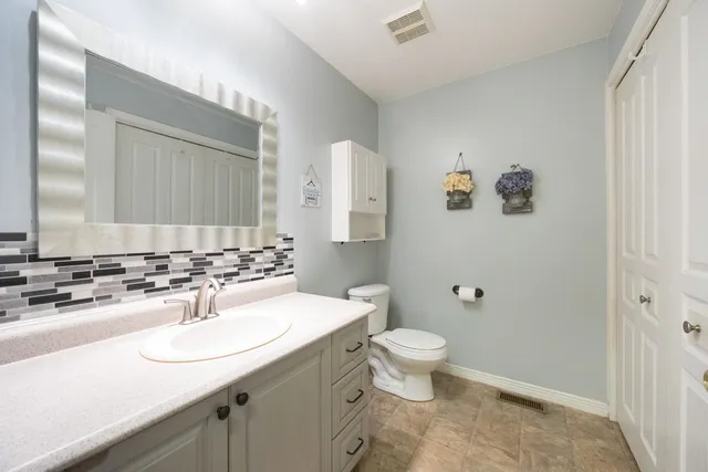 $399,999 | 15 A Intervale Court, Hudson, NH 03051