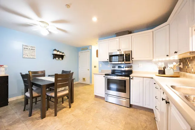 $399,999 | 15 A Intervale Court, Hudson, NH 03051