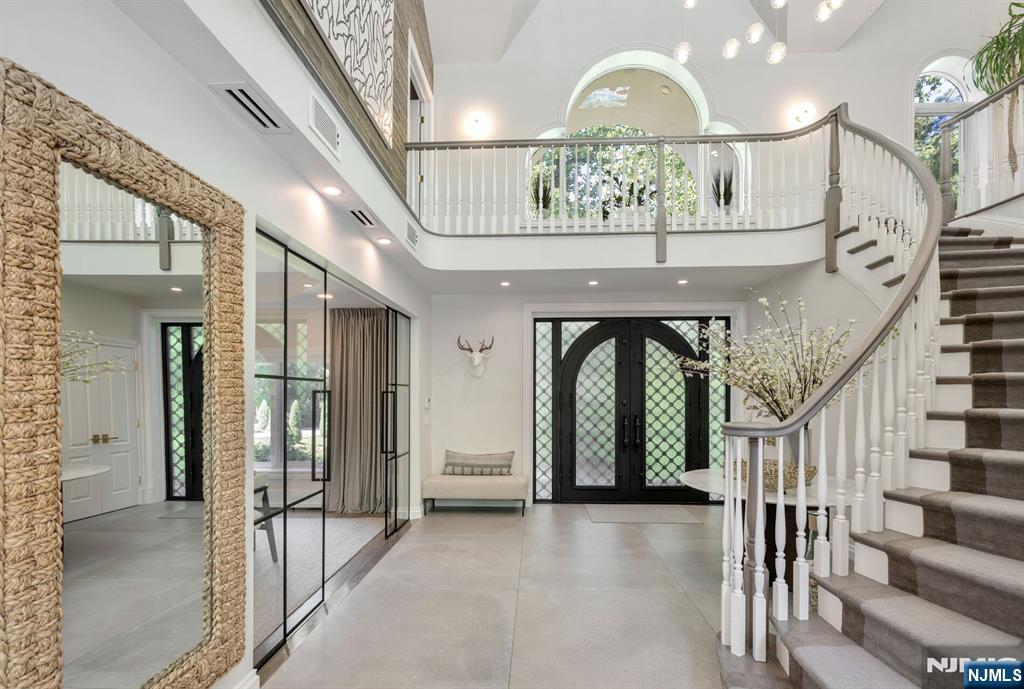 16 Ware Road Upper Saddle River, NJ 07458 - Photo 2 of 48 Gallery Image 2