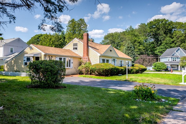 3 Pine Cone Road Canton, MA 02021 - Photo 3 of 11 Gallery Image 3