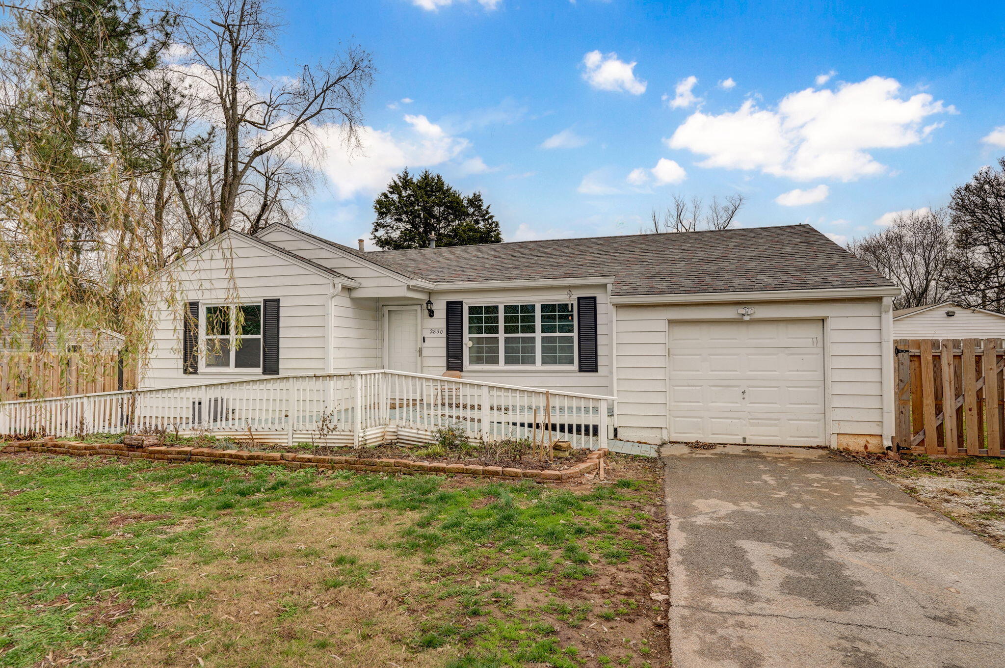 2830 West State Street Springfield, MO 65802 - Photo 1 of 1 2830 W State St-9