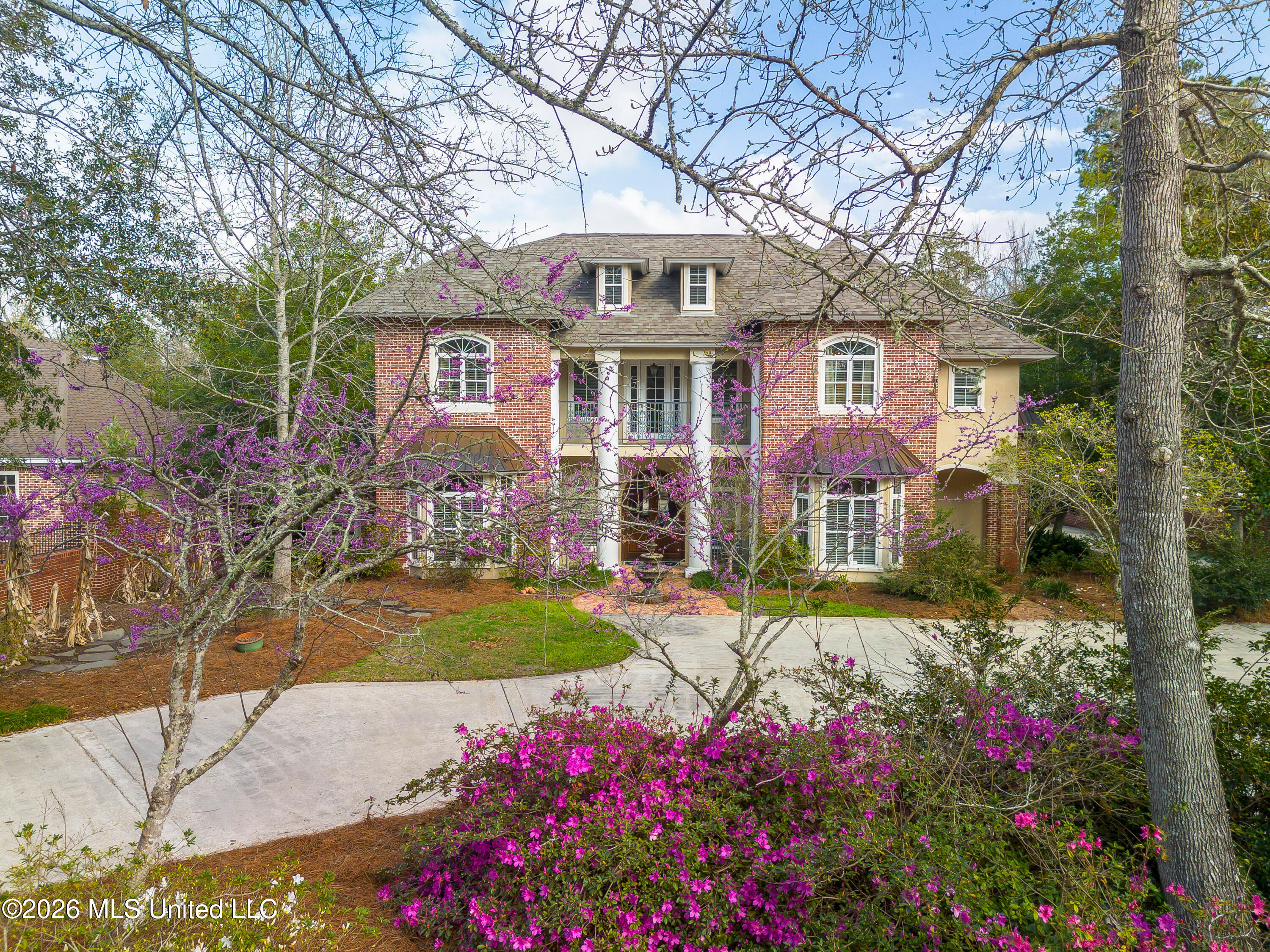 160 Pittman Road Ocean Springs, MS 39564 - Photo 1 of 58 Front of Home from street