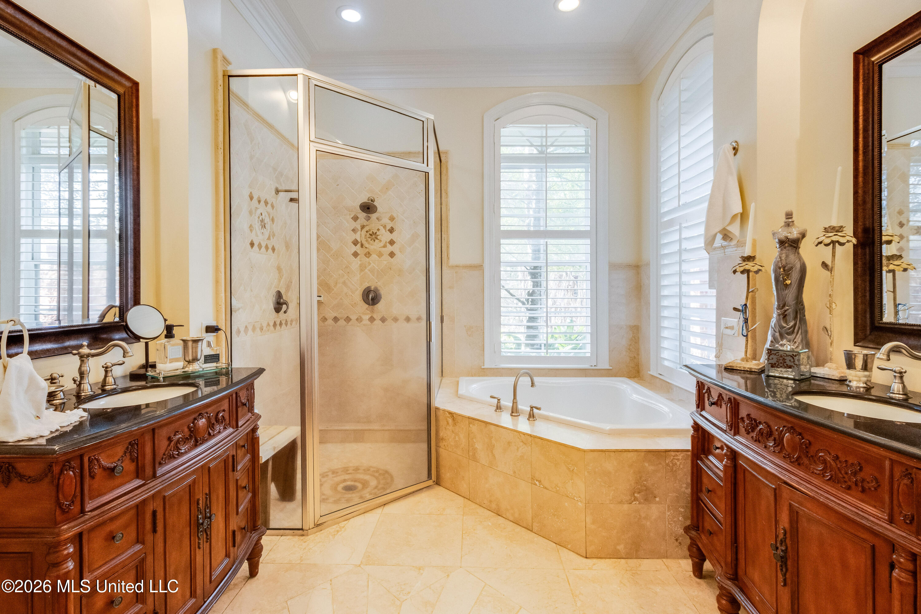 160 Pittman Road Ocean Springs, MS 39564 - Photo 26 of 58 Master Bathroom