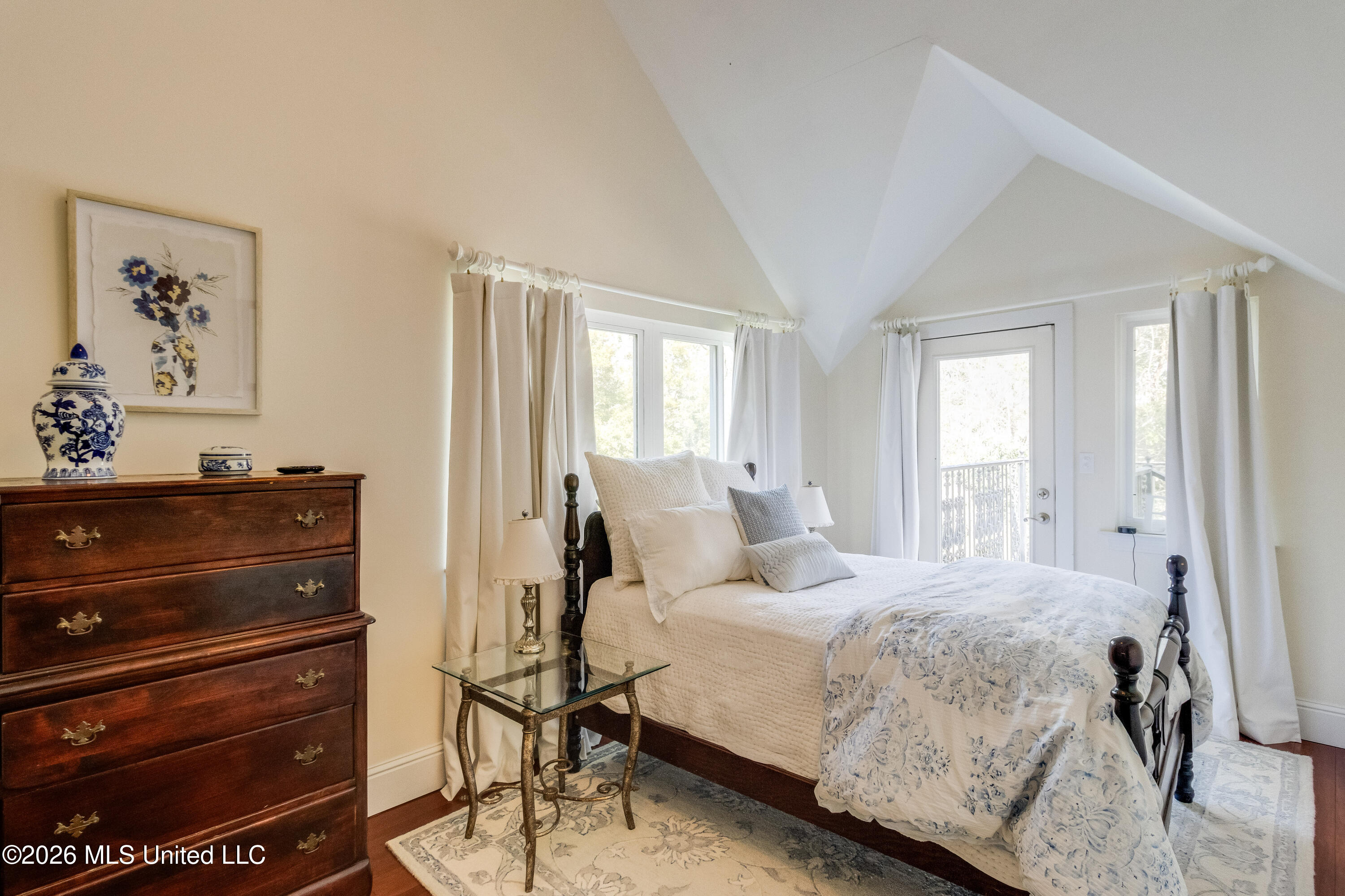 160 Pittman Road Ocean Springs, MS 39564 - Photo 31 of 58 Extra BR / Sitting Area