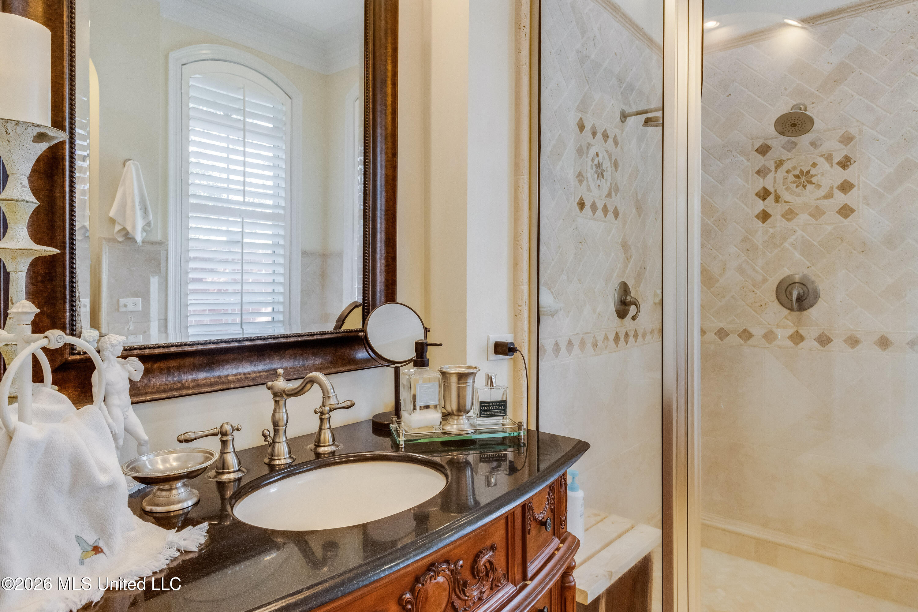 160 Pittman Road Ocean Springs, MS 39564 - Photo 32 of 58 Guest Bathroom