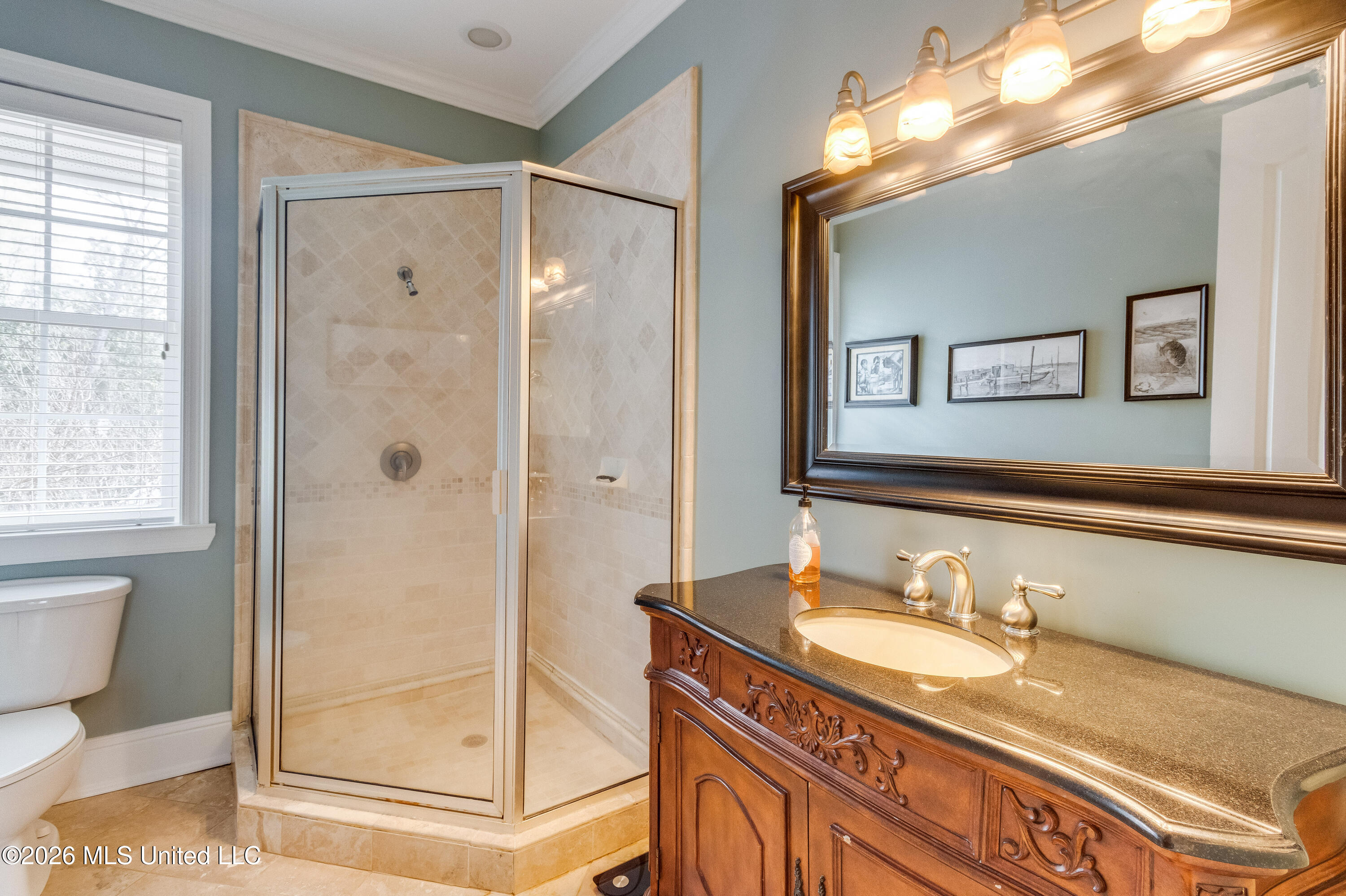 160 Pittman Road Ocean Springs, MS 39564 - Photo 34 of 58 Guest Bathroom