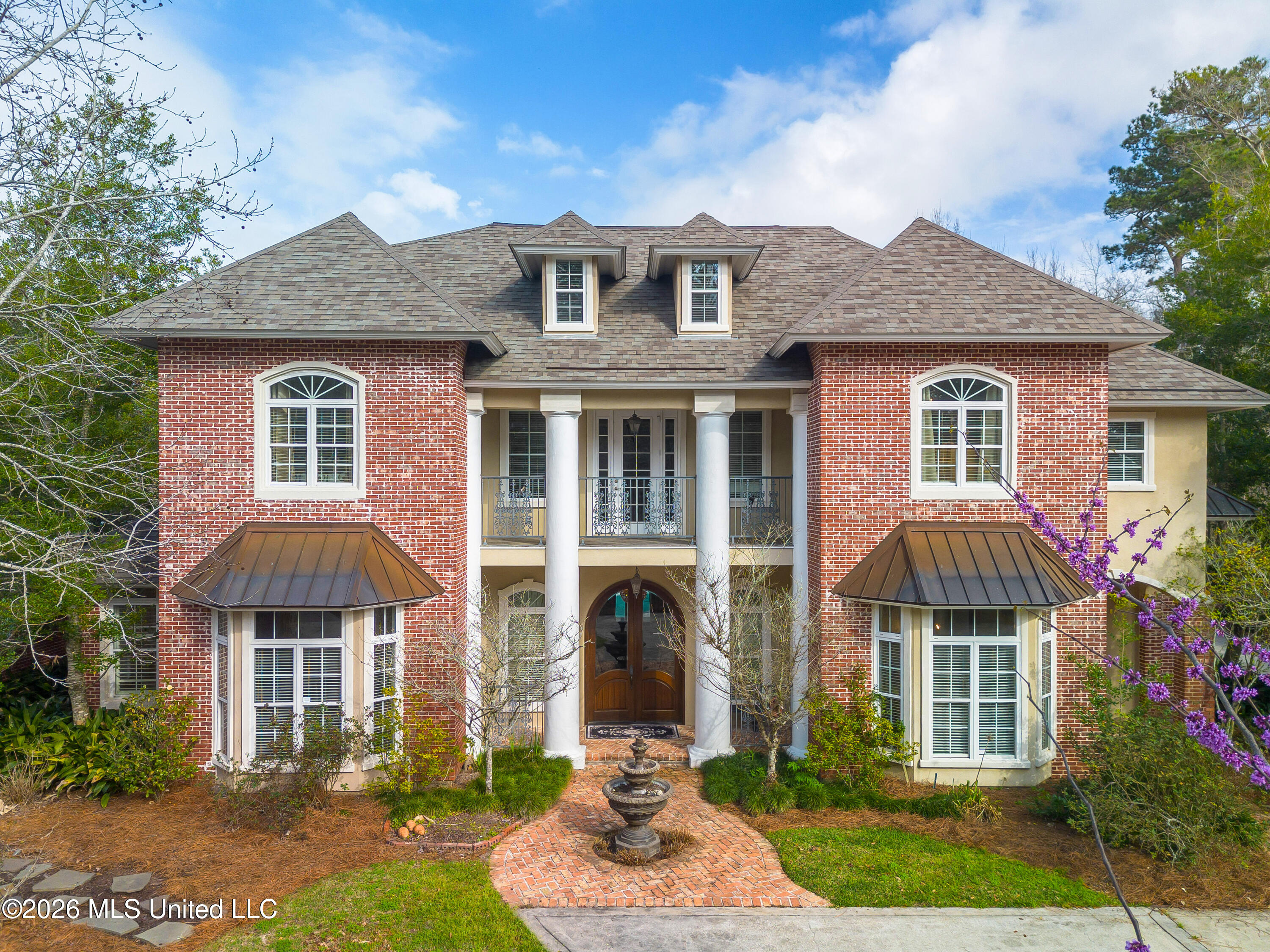 160 Pittman Road Ocean Springs, MS 39564 - Photo 5 of 58 Front of home