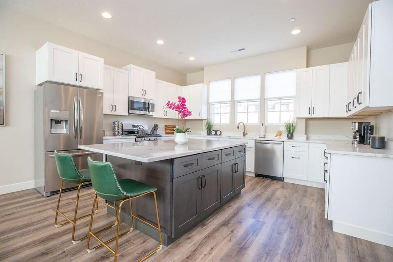 4307 Canterbury Road Hurricane, UT 84737 - Photo 4 of 45 Kitchen