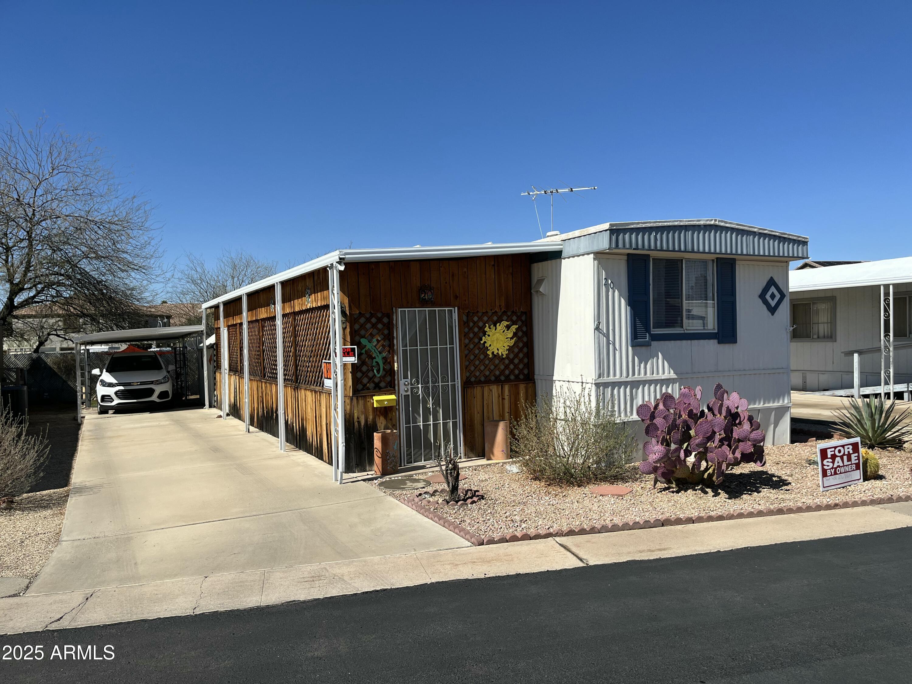 2524 East Contention Mine Road, Unit 20 Phoenix, AZ 85032 - Photo 2 of 15 IMG_1219