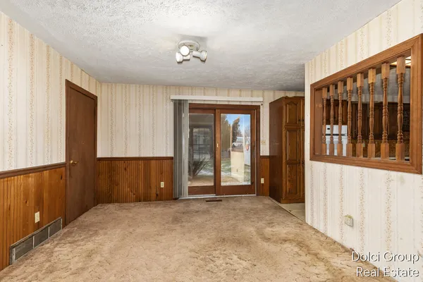 $149,900 | 86 Vosper Street, Saranac, MI 48881