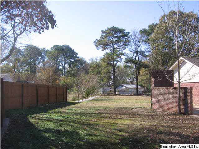 809 Spring Lake Circle Birmingham, AL 35217 - Photo 6 of 32