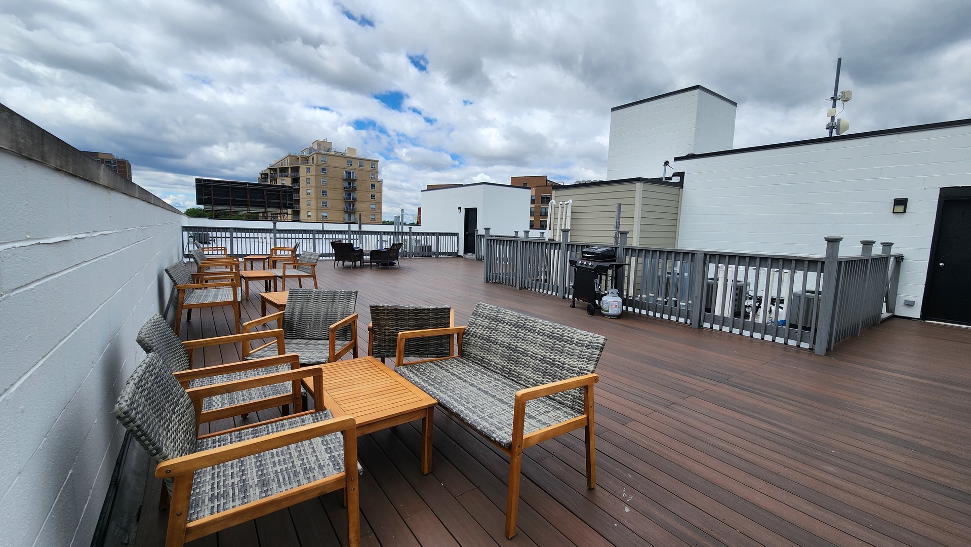4428 North Sheridan Road, Unit 1C Chicago, IL 60640 - Photo 21 of 24