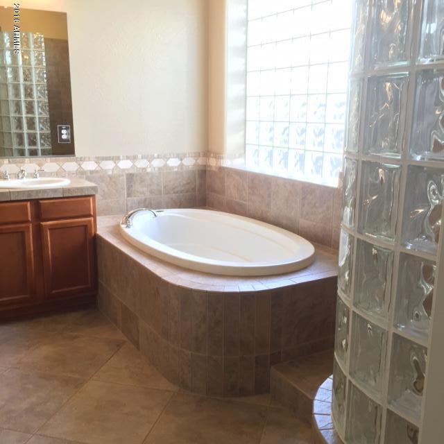 18396 West Piedmont Road Goodyear, AZ 85338 - Photo 31 of 56