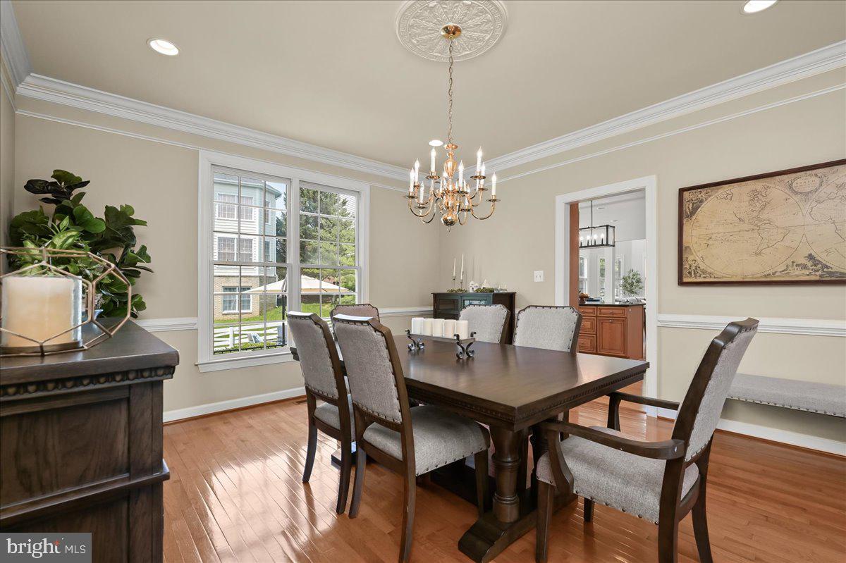 702 Childs Point Road Annapolis, MD 21401 - Photo 34 of 117 Formal Dining Room