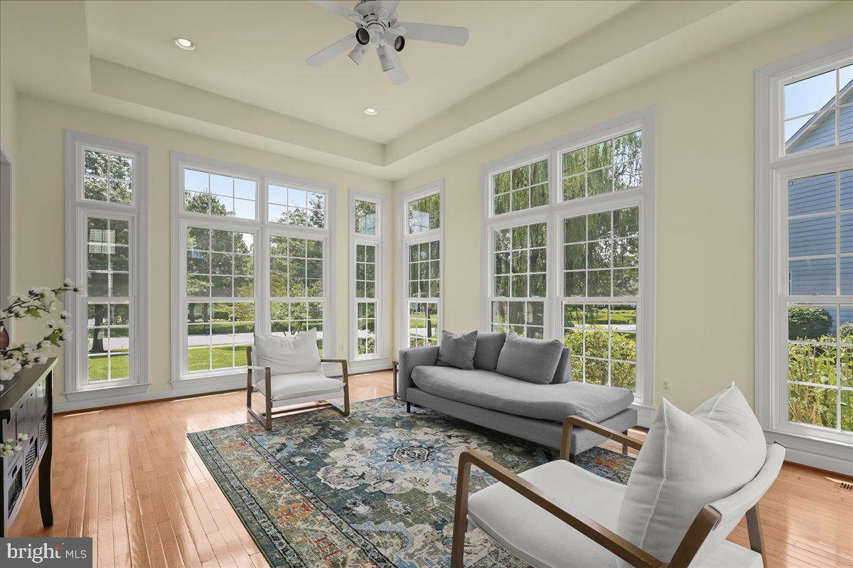 702 Childs Point Road Annapolis, MD 21401 - Photo 40 of 117 Sunroom