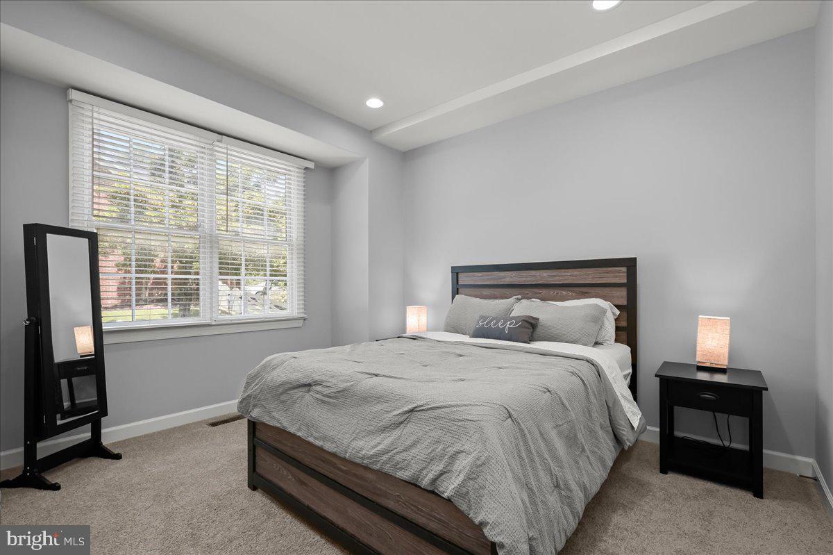 702 Childs Point Road Annapolis, MD 21401 - Photo 42 of 117 Main Level Bedroom with Ensuite