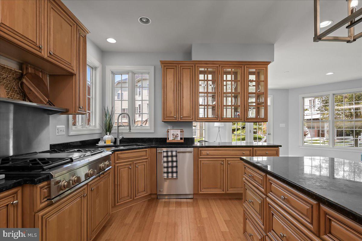 702 Childs Point Road Annapolis, MD 21401 - Photo 7 of 117 Gallery Image 7