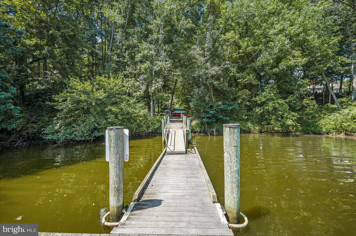 702 Childs Point Road Annapolis, MD 21401 - Photo 88 of 117 Community Pier