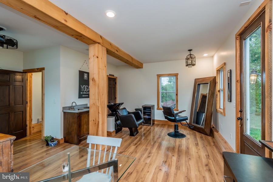 6068 Linglestown Road Harrisburg, PA 17112 - Photo 35 of 47 studio main floor